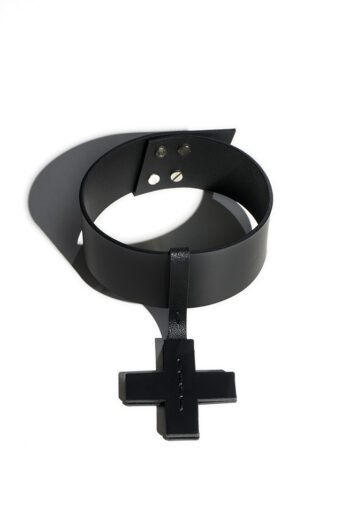 CROSS_SHORT_M_choker