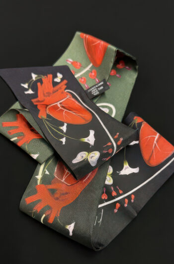 'My Beating Heart' scarf