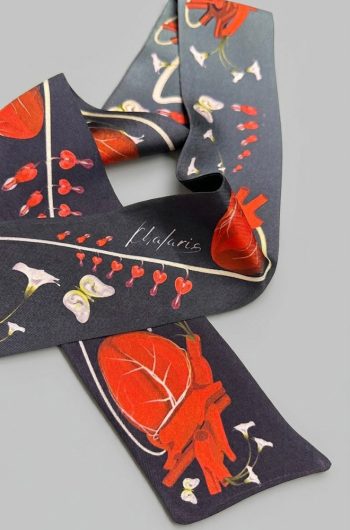 'My Beating Heart' scarf